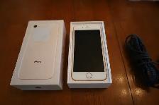 iphone 8 in good condition. 64 GB rose gold