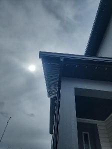Hiring EXPERIENCED gutter installer