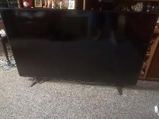 FREE Hisense TV 58' has red light but wont turn on, blinks twice