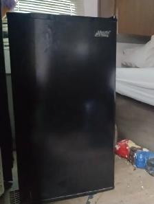 Artic King mini fridge black