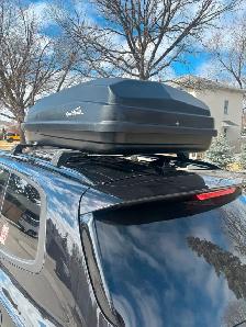Rooftop cargo carrier