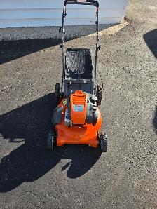 Husqvarna LC121P Lawnmower