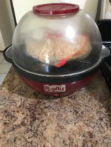 Popcorn Machine and Kernels
