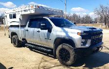 2006 Palomino Bronco 1200 Slide-In Truck Camper (8ft)