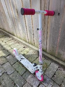 Barbie in-line scooter