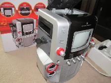 KARAOKE MACHINE ( WORKS GREAT )