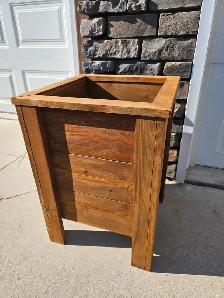 Cedar Planter Stained Ready  for Planting (Taller one of 2 sizes