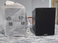 NEW PANASONIC 3-WAY  BOOKSHELF SPEAKERS