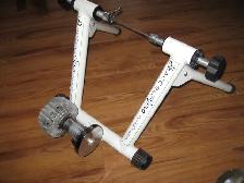 BIKE TRAINING STAND, ALMOST NEW
