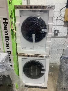 Washer and Dryer Set Heat Pump 24' Stackable 1 year warranty
