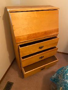Desk / Dresser