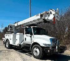 2019 INTERNATIONAL 4300 - ALTEC DM47 DIGGER DERRICK