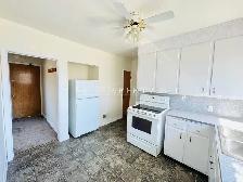 Bright and Spacious 1 Bedroom/1 Bath for RENT in Rossmere B