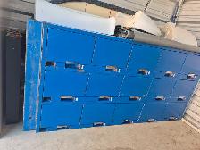 Bank of 15 Individual Lockers