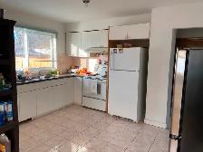 close downtown centre st NW bus 3 301 300 one furnished bedroom