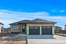 9 Woodland Drive, Steinbach