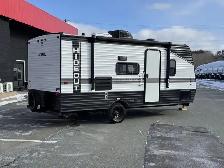 2022 Hideout 179RB – Compact & Convenient with Slide-Out