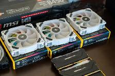 4x Corsair LL fans (As-is) (Defective RGB)