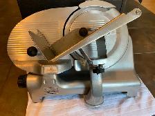 BERKEL MODEL 808 GRAVITY FEED COMMERCIAL SLICER