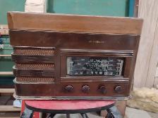 vintage GE radio/record player