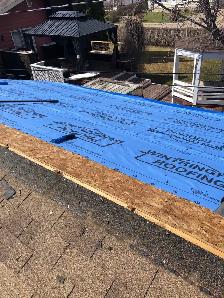 roofer needed