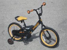 OUTGROWN LITTLE BOY'S 16' TREK JET BIKE WITH TRAINING WHEELS!