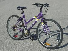 NICE CONDITION FEMALE'S 24' NEXT CHALLENGER 18SPD MOUNTAIN BIKE!