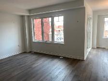 Milton Townhouse for Rent 2 bedroom&2.5 washroom $2900/monthly
