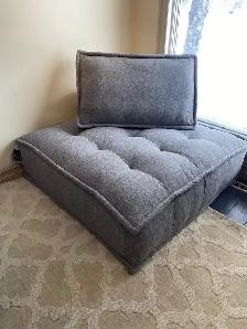 Brand new corner chair removable balc rest