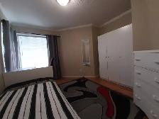 FURNISHED ROOM 4RENT ALL INCLUDED- WALK2 SOMERSET CTRAIN STATION