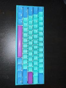 Frozen Llama Ducky One keyboard 60% Limited edition keyboard
