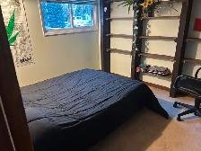Private main floor furnished room in Varsity, close to UC & LRT