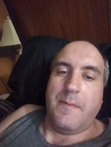 mover. looking for work. help people move.