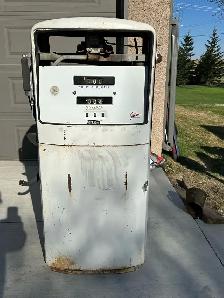 Vintage Gas Pump Gilbarco