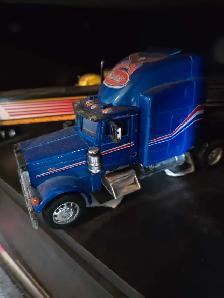 professional  AZ driver 30 yrs exp  looking for work a