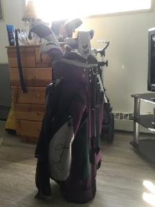 Full set of Jazz ladies golf clubs and aSun Mountain golf cart
