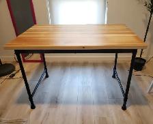 Kullaberg Desk (Ikea) - Good as new