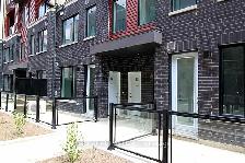 spacious 2 bed 3 bath Townhouse Mississauga