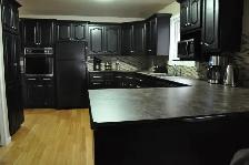 3 Bedroom - Furnished Executive Suite UTILITIES & INTERNET INCL