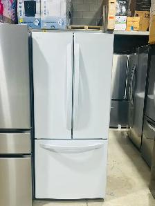 LG Electronics 30' French Door Refrigerator In White For Sale