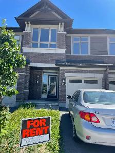 A Beautiful 3 Bed 3 Bath Town Home for rent in Riverside South