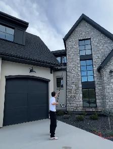 $200  PER DAY WINDOW CLEANING JOB