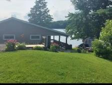 Beautiful 4 season Lakeview Home for Rent!