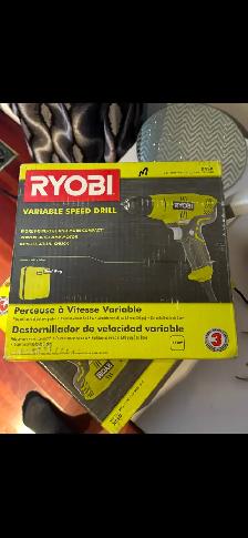 2 RYOBI speed drill/ EVERBILT DROPCLOTH 4ftx20ft/2HDXTRAFFICVEST