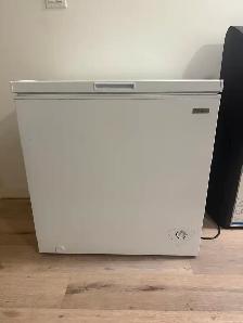 FOR SALE FRIGIDARE 7.5 CU FT CHEST FREEZER