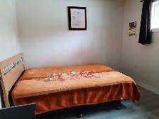 Single room for rent in all girl house near Gurdwara Ramgarhia