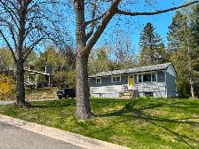 1-Bedroom   den Apartment for Rent off of King's College!