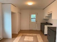 Logement à louer - 2 étages (haut d'un quadrex)