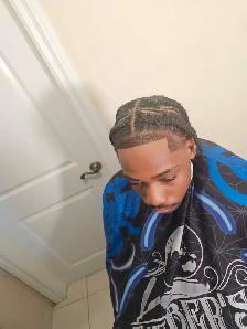 Fresh Fades & Stylish Cuts – Pro Haircuts at Great Prices! 30$