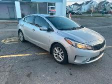 Taxi Champlain for rent